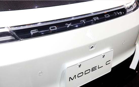 富士康造车：绵延18年的代工转型之路