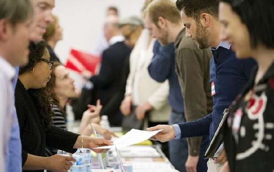 美国非农前瞻：预计失业率将维持在4.4% 油价飙升影响或在4月数据显现