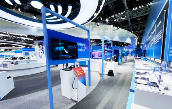 图:亚信科技产品将"常驻"展区