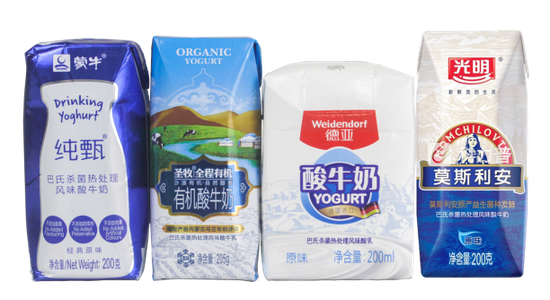 ▲从左至右依次为:蒙牛纯甄、圣牧、德亚和光明莫斯利安