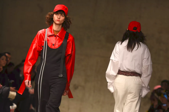 （“天猫中国日”秀场 来源：AFP/Getty Images）