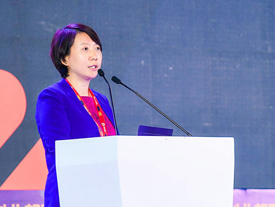 南立新企业服务市场很分散生存容易但要做强自身