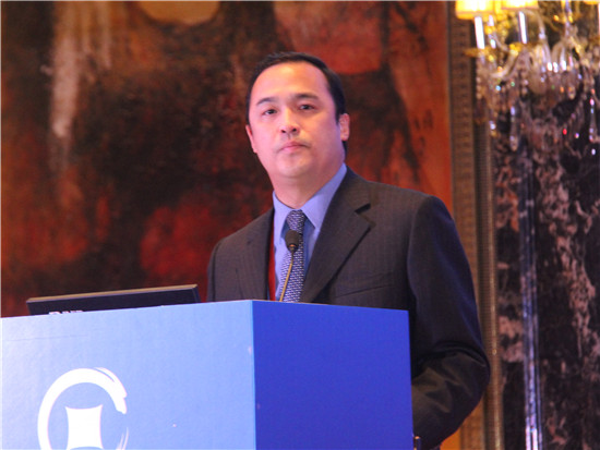 复旦大学泛海国际金融学院学术副院长、金融学教授张纯信