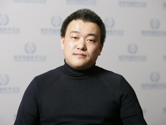 见东科技董事长黄建