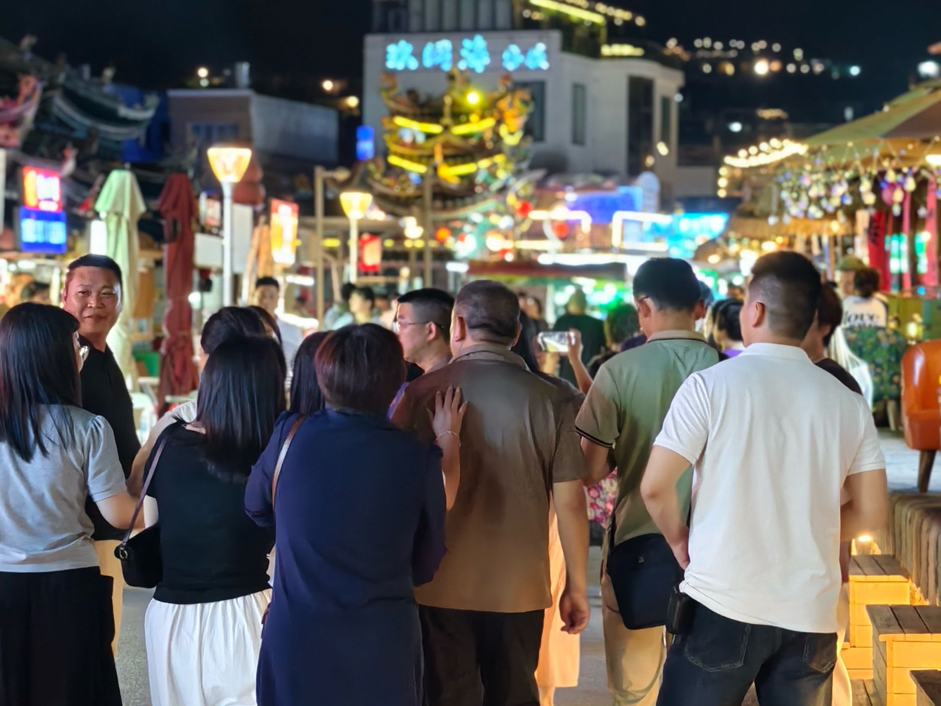 南门湾夜市走访 (佳美世博/摄)