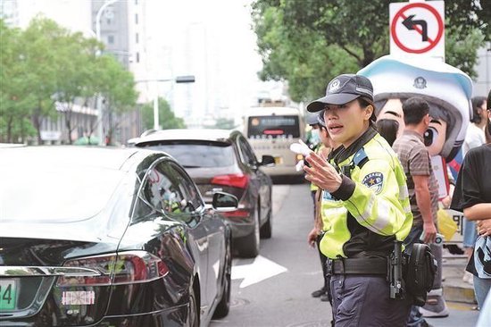 厦门交警发布2026年中秋、国庆假期全市道路交通安全预测