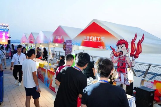 7300杯精酿！700+份瑞幸咖啡！自贸·湖里啤酒消费季精彩落幕，期待再会~
