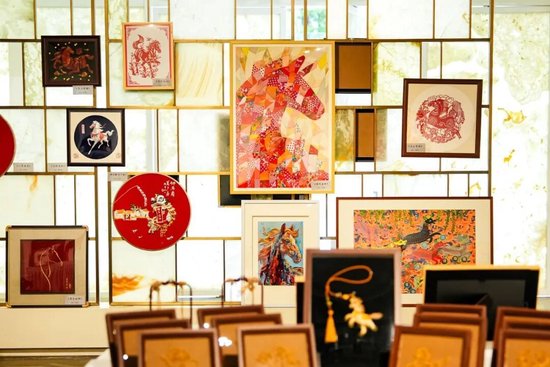 别错过！四月湖里春日展览合集！快码住→