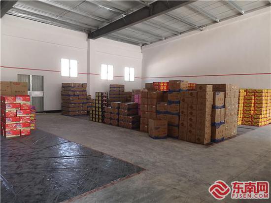 三明泰宁县首个标准化烟花爆竹批发仓库投入试运行
