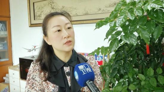 厦门市体育局副局长陈岚接受采访