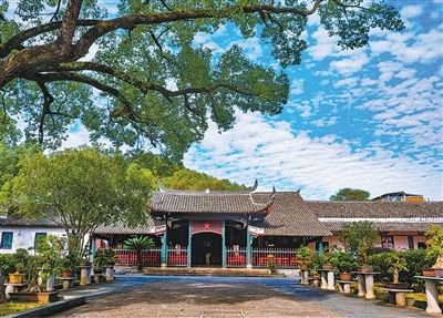 央媒看福建丨人民日报头版聚焦：福建聚力建好长征国家文化公园——深耕红色沃土 汲取奋进力量