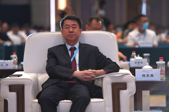 福州新区管委会副主任,长乐区委书记何杰民