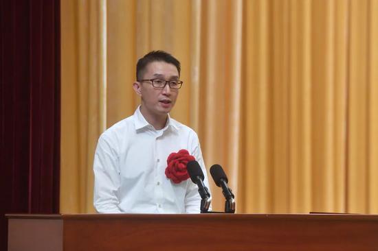 省民企大会许清流总裁荣获福建省优秀民营企业家