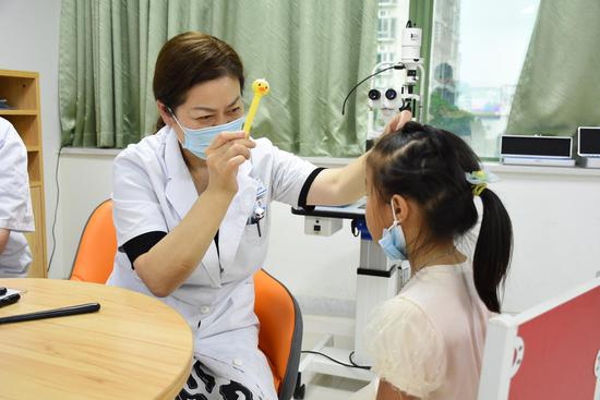 论坛邀请了厦门眼科中心业务副院长,斜视与小儿眼科学科带头人,儿童