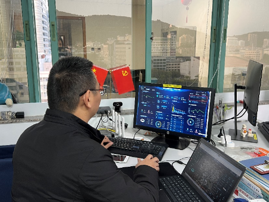 厦门电信技术专家后台运维“综合应用全域数据+AI”大数据中台