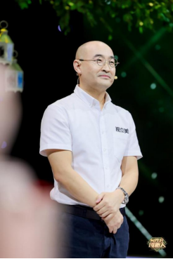 燕之屋独家冠名江苏卫视节目《闪光的创始人》
