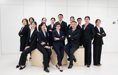 省妇幼保健院4个妇产科病区平移五四北院区(福建省妇产医院),图为产科刘照贞主任团队。