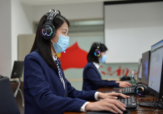 12345热线话务员回复市民咨询