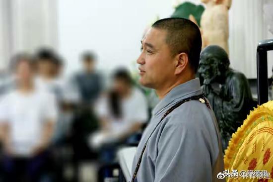 释德建:不攀不比做好自己