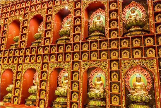 唯有佛法能使众生解脱