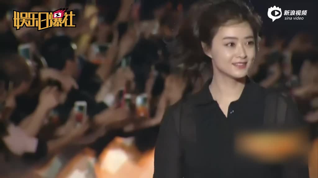 刘涛蒋欣姐妹情崩了？二人贡献史上最尴尬同框