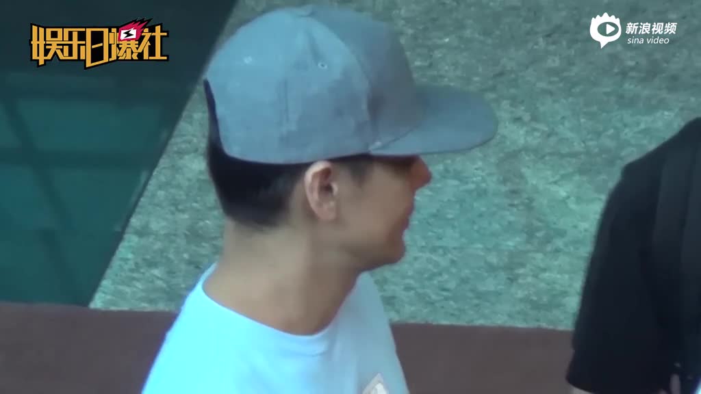 林志颖答应带Kimi看电影