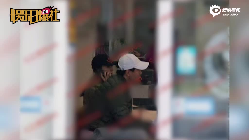 高云翔保释成功后首露面