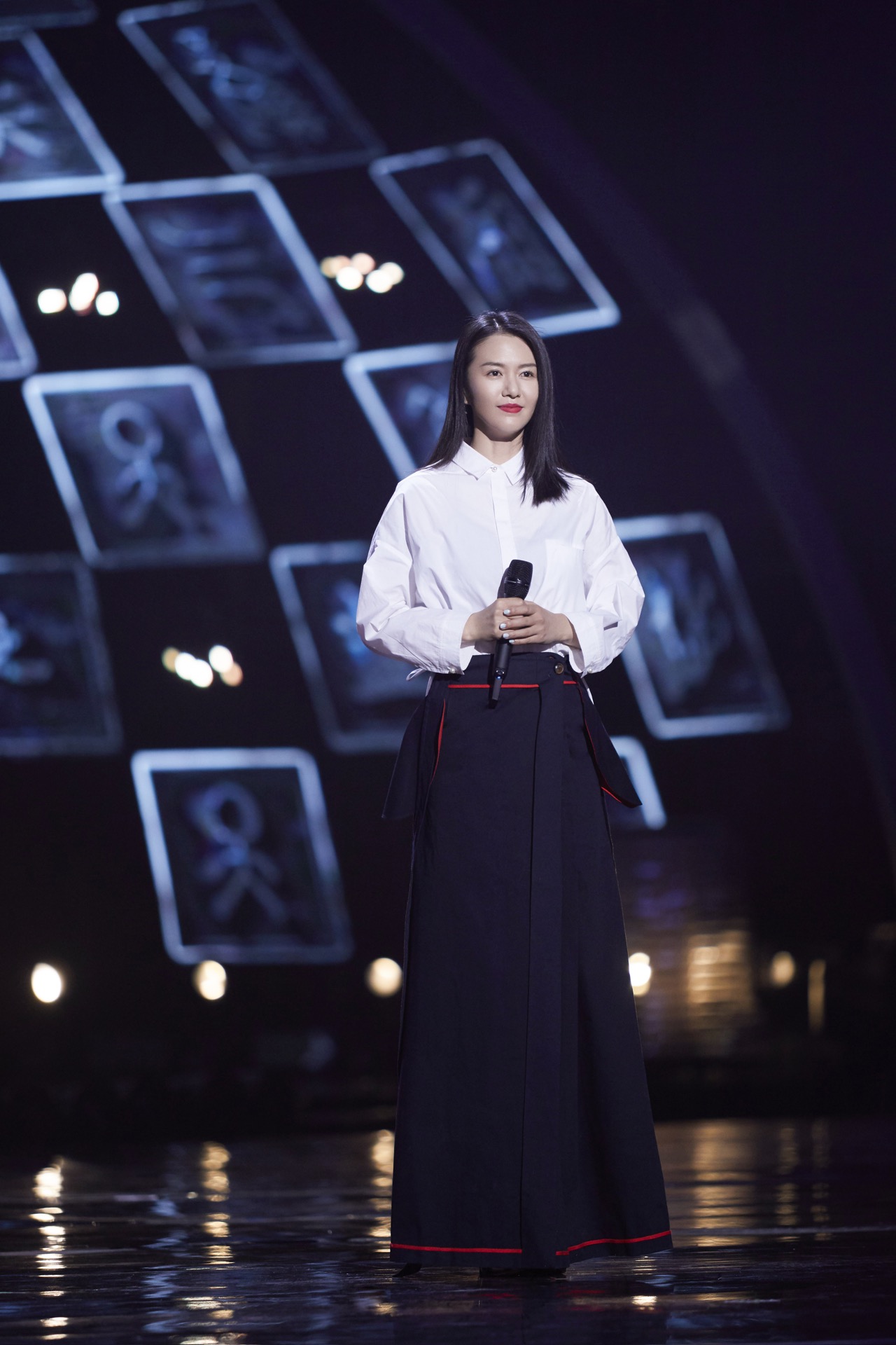 谭维维豪情壮阔演绎《敕勒歌》 蒙古长调沁人心田