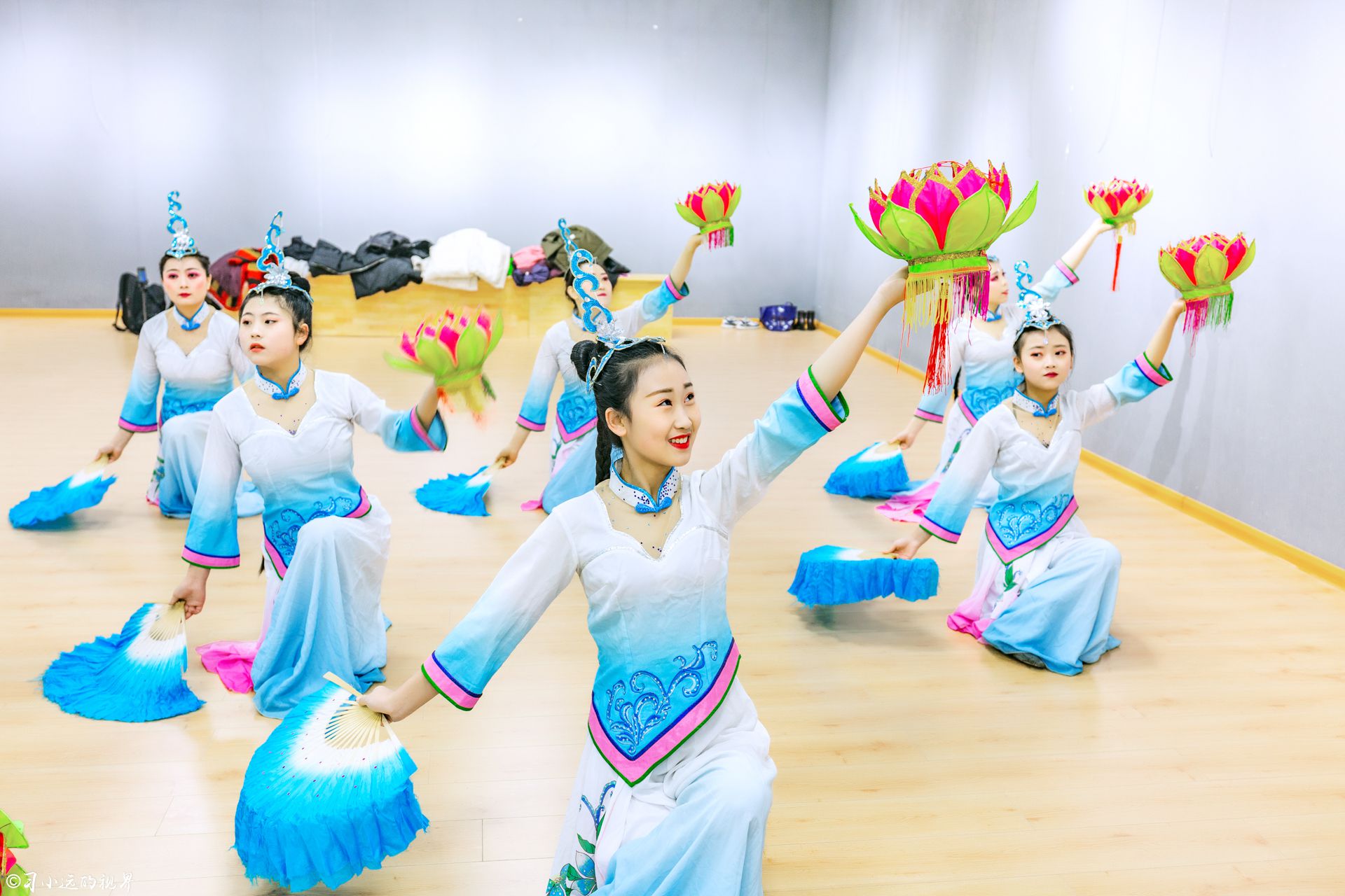 时光流转一起来看看流传多年的民间吹拉弹唱是什么样子的