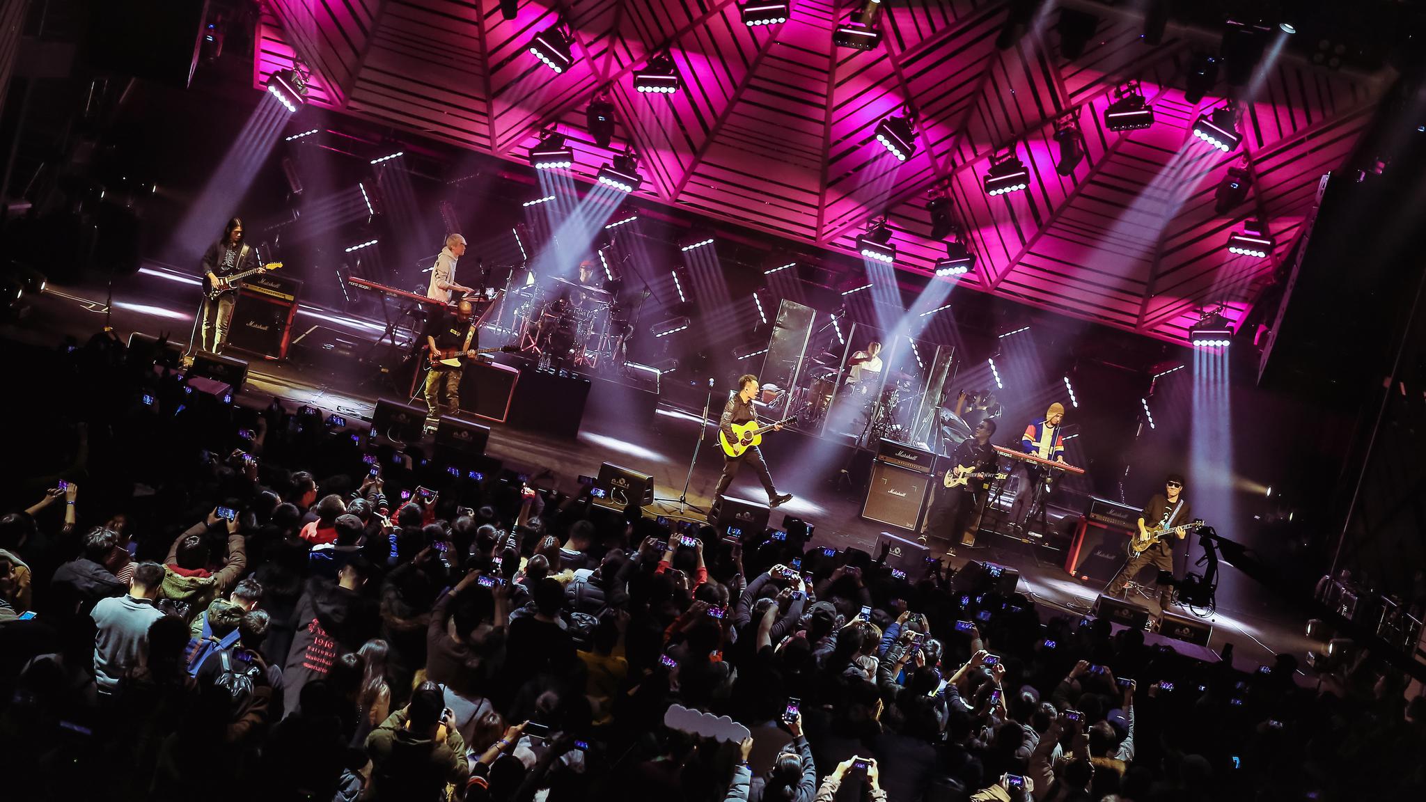 许巍“无尽光芒“巡演门票销售持续火爆，南京站即将预售开启