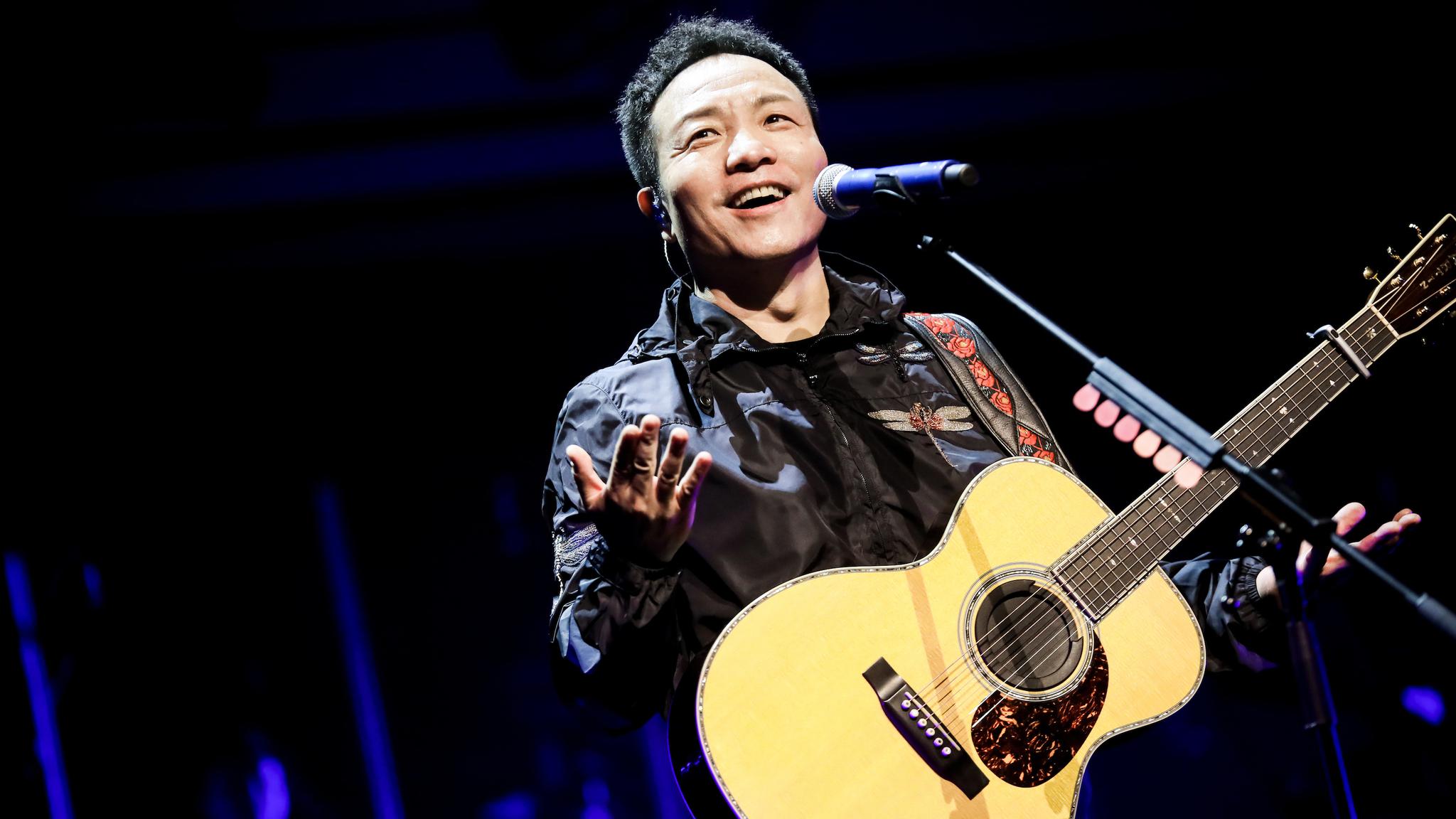 许巍“无尽光芒“巡演门票销售持续火爆，南京站即将预售开启