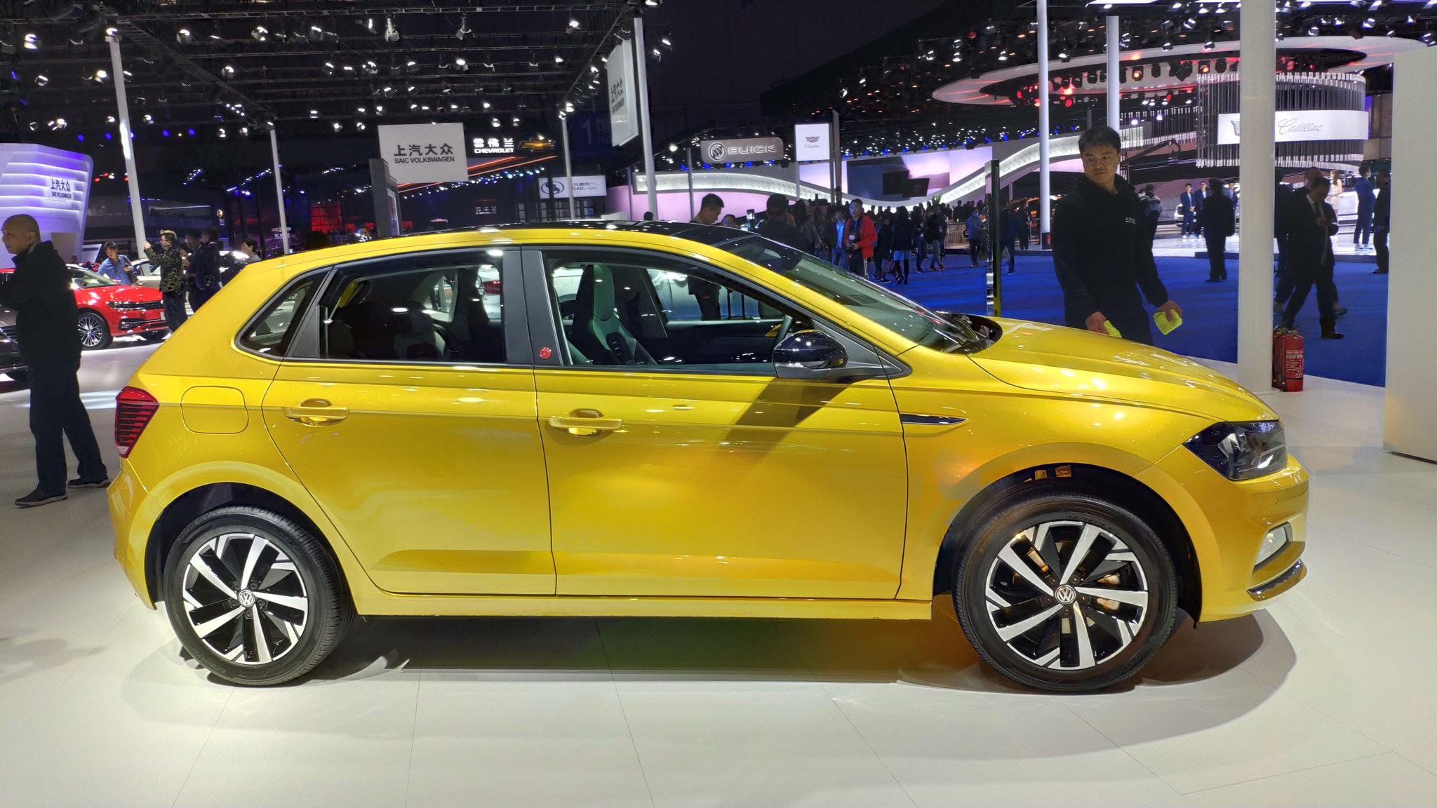 颜值提升轴距加长94毫米,车展实拍大众全新一代polo plus