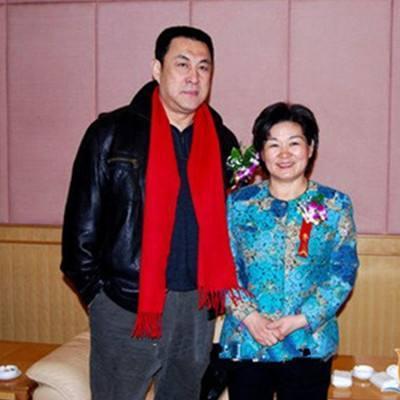 当过央视评委坐过牢, 今62岁仍威风凛凛|央视|陆树铭|关羽_新浪新闻