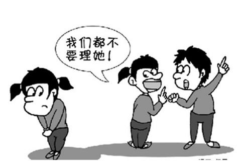 孩子穿上万元衣服入学被同学孤立,同学家长:碰坏了赔不起!