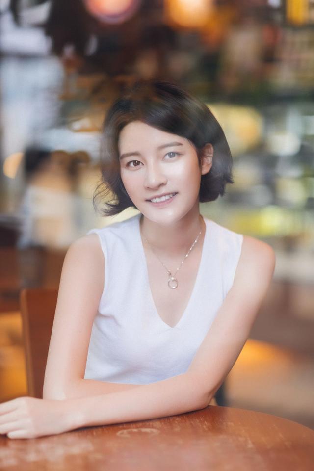 崔心心最新初秋写真 清雅秀美诠释小资情怀