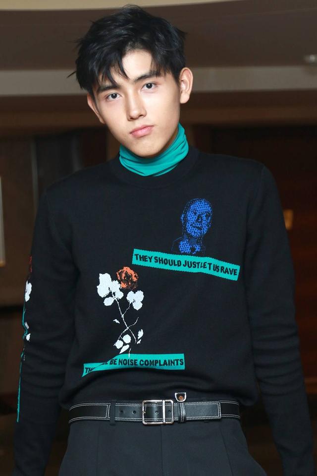 导演的儿女混娱乐圈,最有出息的是他,没人知道他的父亲也是导演|导演|