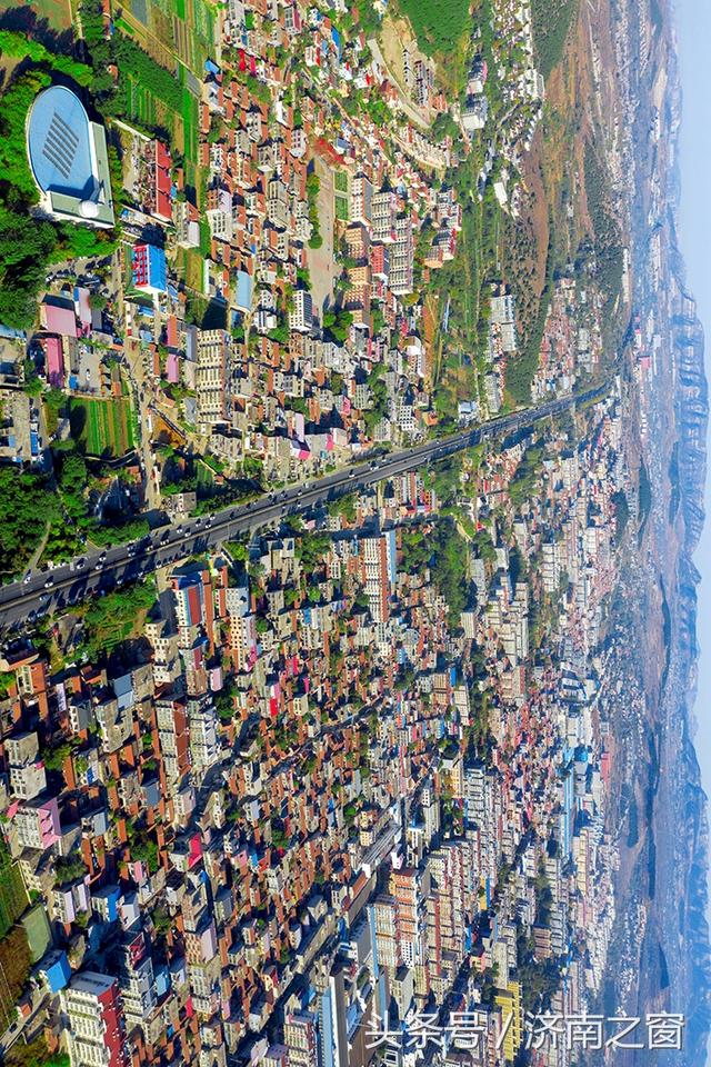 航拍济南南部山区仲宫古镇!