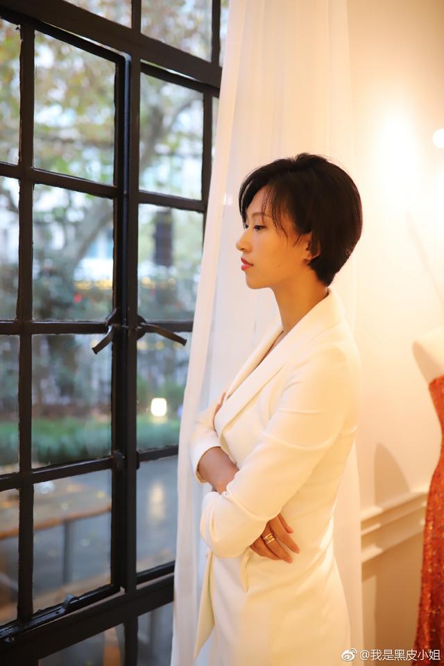 人虽然年纪不算大,但因为出道早,朱慧菁代表上海女排参加过4届全运会