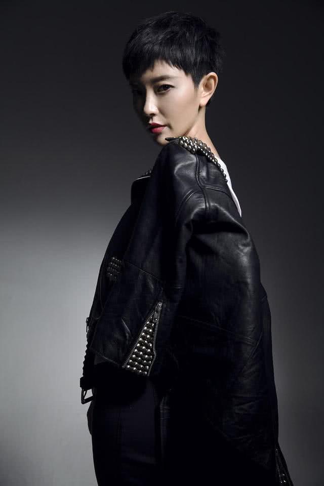 魏语诺《离得开你》诉说女生心声,2018年受95后追捧