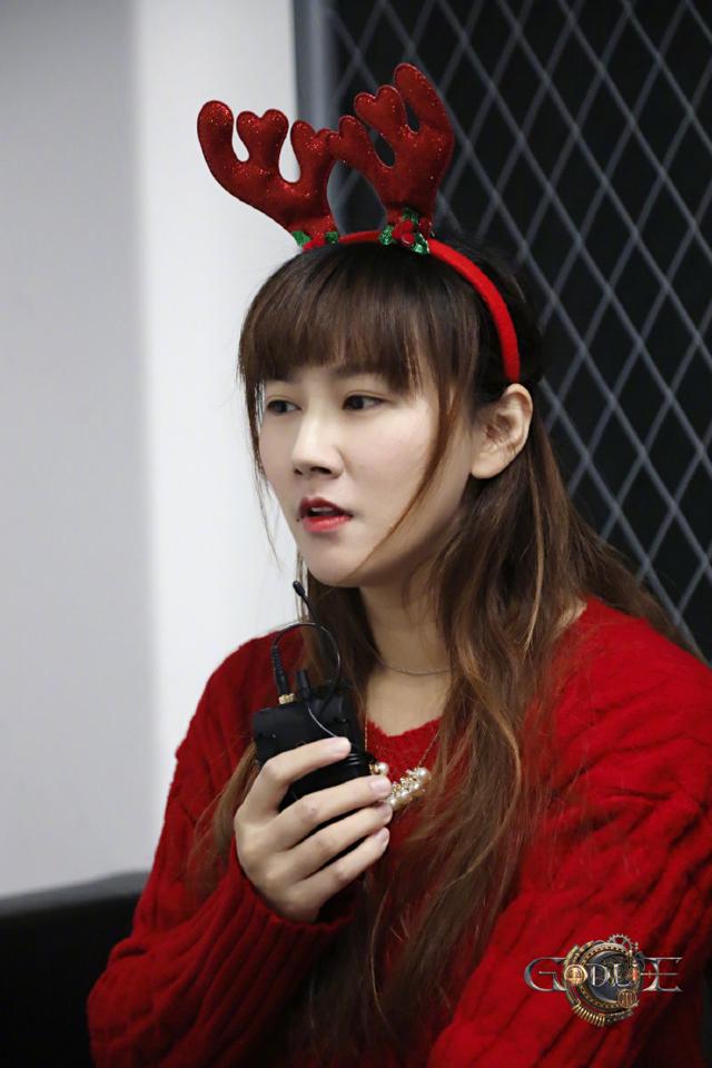 中年发福?小苍露脸狼人杀节目称体重失控,水友已在vip喷位!