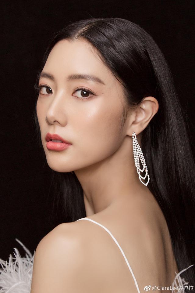 近年来clara进军内地银幕,先后参演了《情圣》,《使徒行者》,《胖子