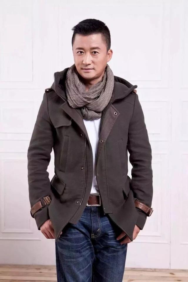 吴京拍的"时尚写真大片",看得我笑到肚子疼,大家来感受一下