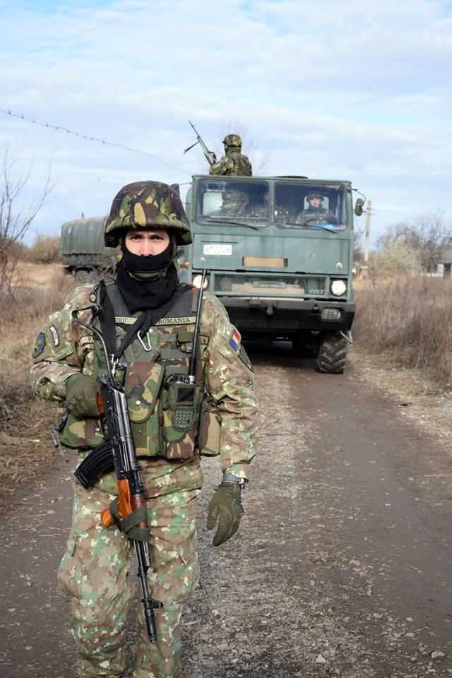 多年表现获美国的称赞,罗马尼亚军人准备前往阿富汗,现在苦练中