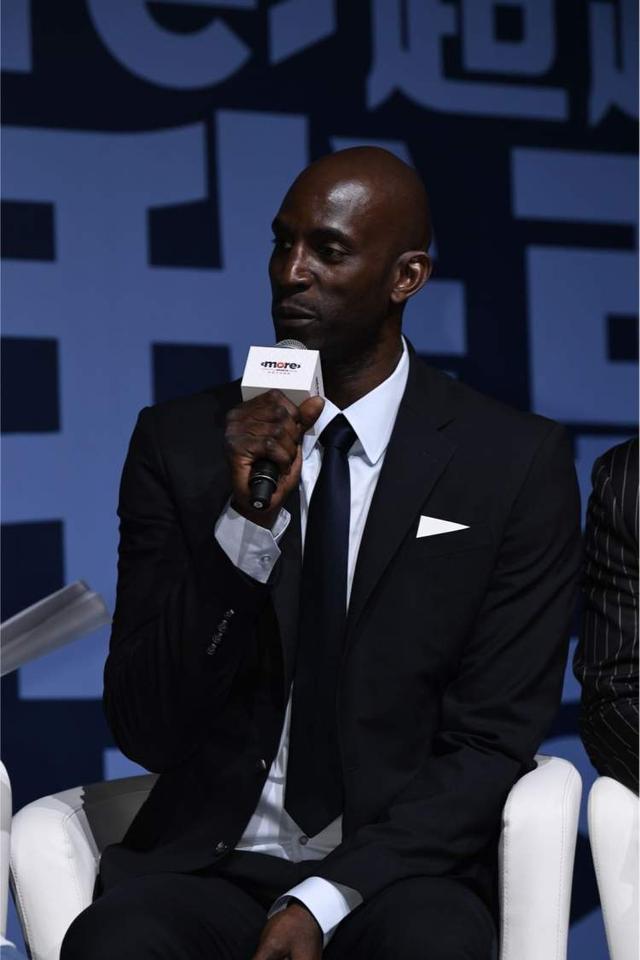 专访凯文·加内特:孩子在学中文 好奇什么是"火锅"?