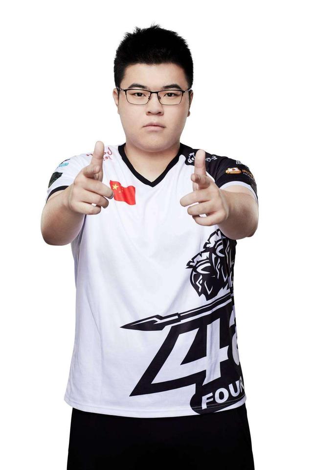 绝地求生人气跌破40万要凉了?不会的,国服与电竞会让他一直火