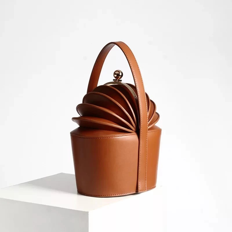 小众设计的奇葩包包:喜欢我你怕了吗?最后一个像鸟笼!