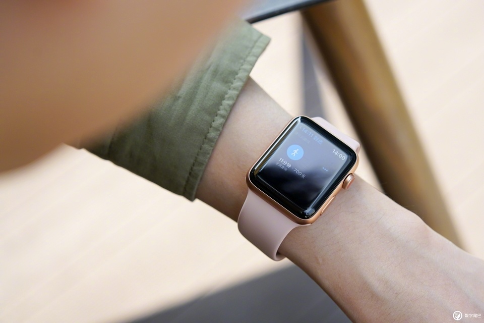 一文带你玩转 Apple Watch Series 3 的蜂窝网络功能__财经头条