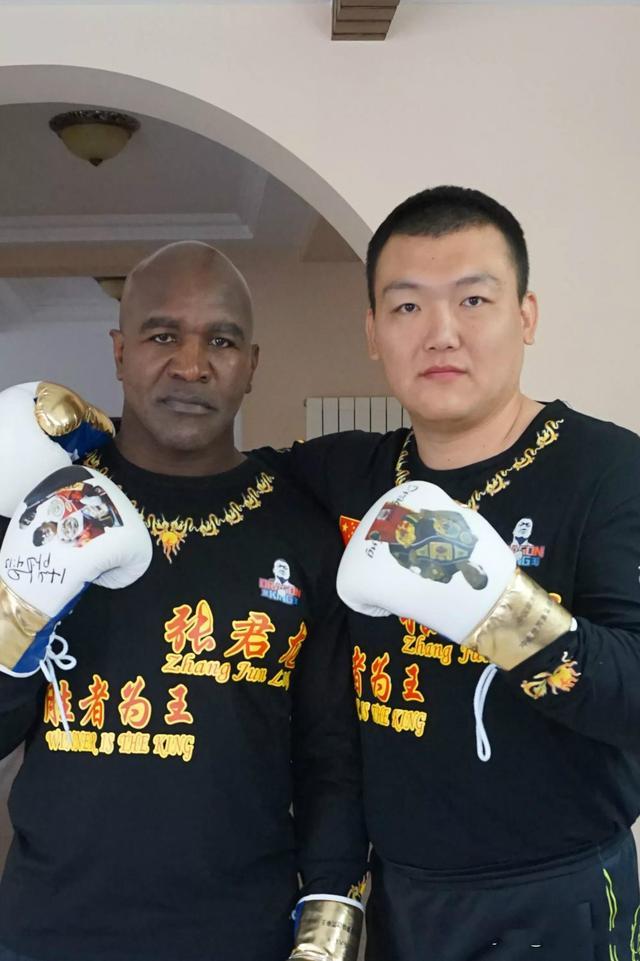 中国拳击需资本大鳄金元支持,张君龙冲重量级世界金腰带只差东风