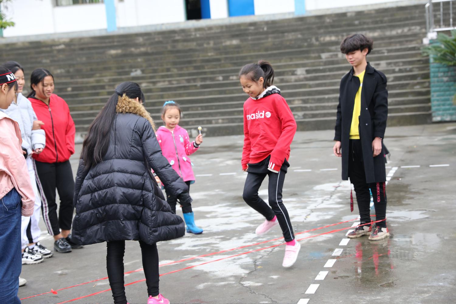 《少年旅行记》汤晶锦和小伙伴们带你走进农村了解乡间生活