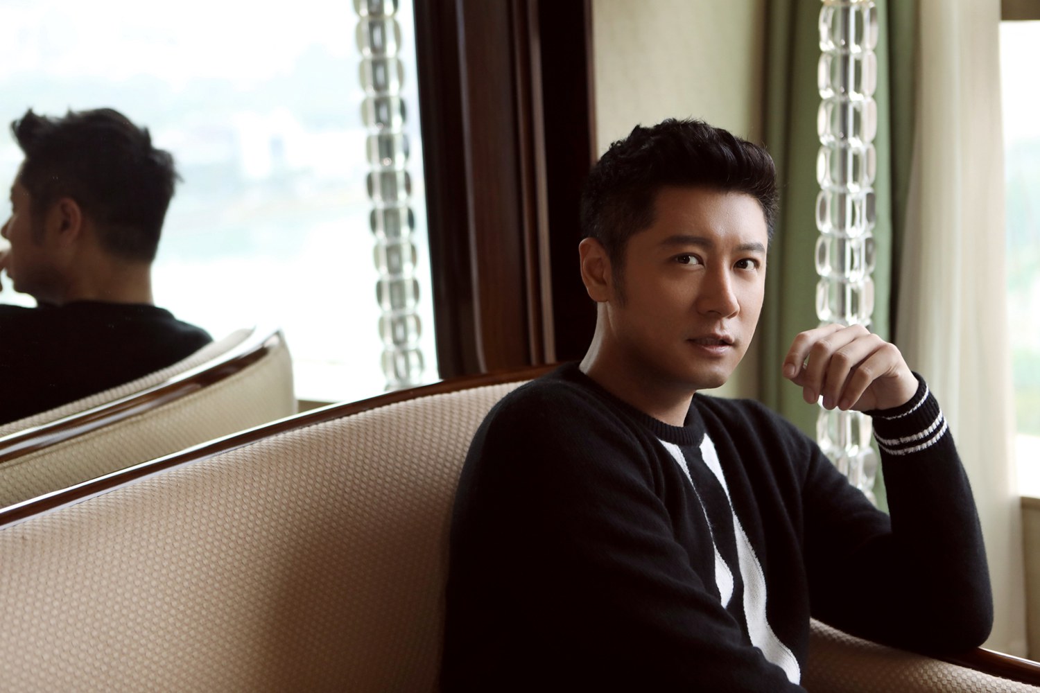 任重厦门签售会人气火爆 暖心准备神秘礼物送粉丝